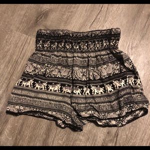 High Waisted Pattern Shorts